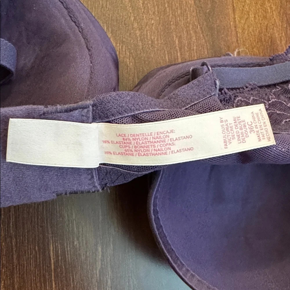 VICTORIA’S SECRET Purple Lace Trim Underwire Bra Size 36C